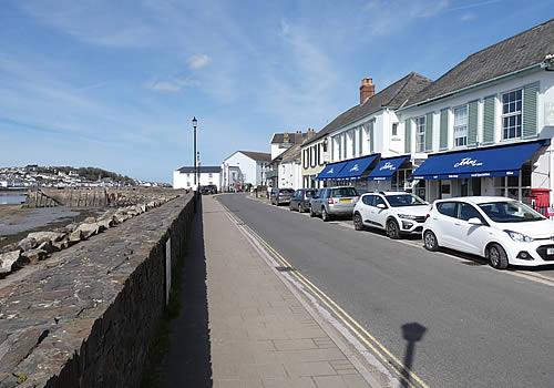 Photo Gallery Image - Marine Parade and Instow Quay
